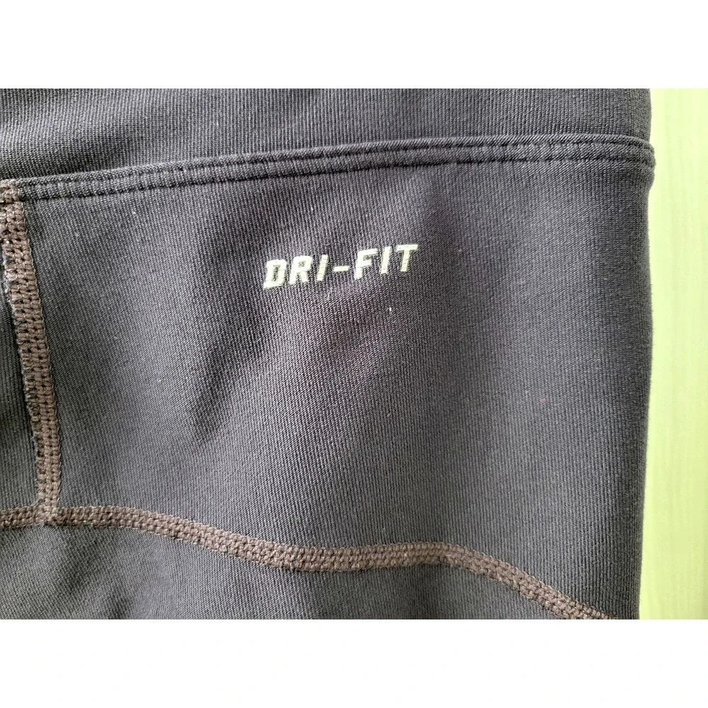 Nike Dri-Fit Leggings Large Ankle Length Inseam 28